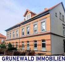 Großzügiges Doppelhaus-Ensemble mit Gartenidylle – stilvolles Wohnen in Eisenberg!