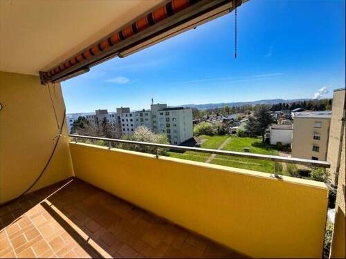 Balkon mit Blick - 3 Zimmer Etagenwohnung in Waldshut-Tiengen