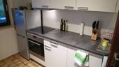 Einbauküche mit Kühlschrank - 