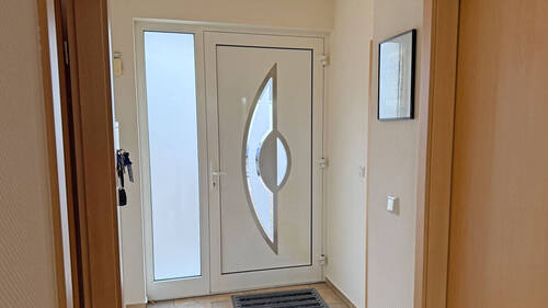 Eingangsbereich - 3 Zimmer Reihenendhaus zum Kaufen in Moers