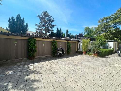 Aussenansicht Garagen - 