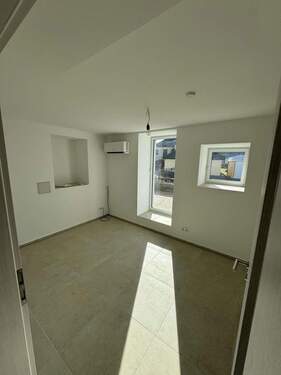 Bild 4 - Mehrfamilienhaus, Wohnhaus mit 390,00 m&sup2; in Mandern zum Kaufen