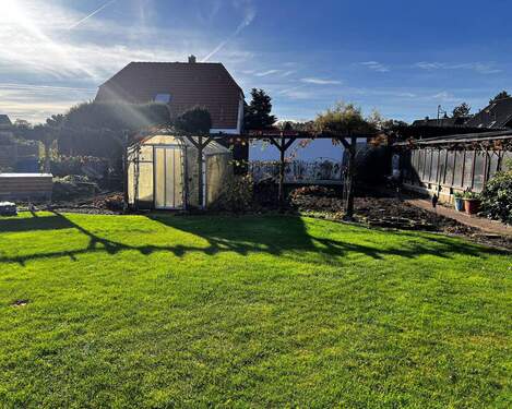 großer Garten mit Gewächshäusern - Einfamilienhaus mit 128,00 m&sup2; in Wulfsen zum Kaufen