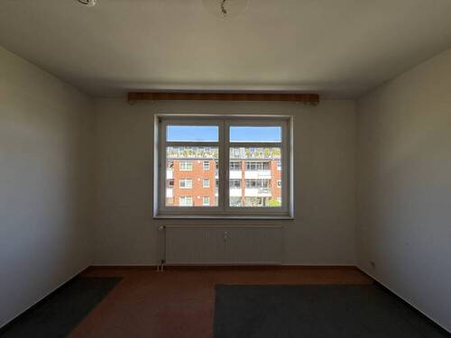 Zimmer 1 - 3 Zimmer Etagenwohnung zum Kaufen in Oststeinbek