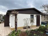 Bungalow - Freizeit-Gartengrundstück mit Pool, Bungalow und Carport. - An den Lehden in 04860 Torgau -