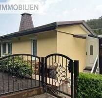 Schöner gepflegter Garten mit kleinem Einfamilienhaus - Hier kann Ihr Urlaub beginnen - Lippersdorf-Erdmannsdorf