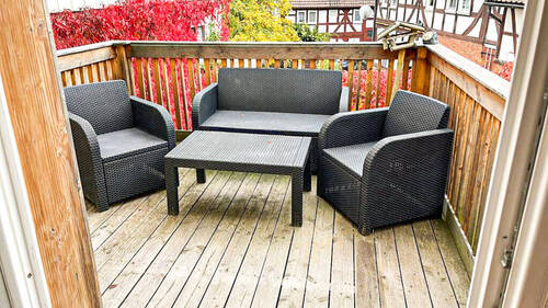 geräumiger Balkon - 5 Zimmer Einfamilienhaus in Lauterbach (Hessen)