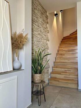 Bild 3 - 5 Zimmer Reihenmittelhaus in Adelsdorf