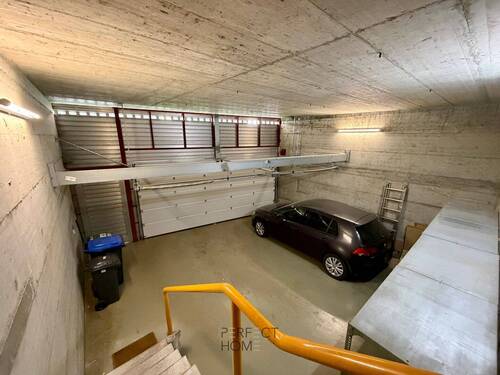 Garage - 
