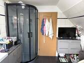 Vollbad mit sep. Dusche im DG - 