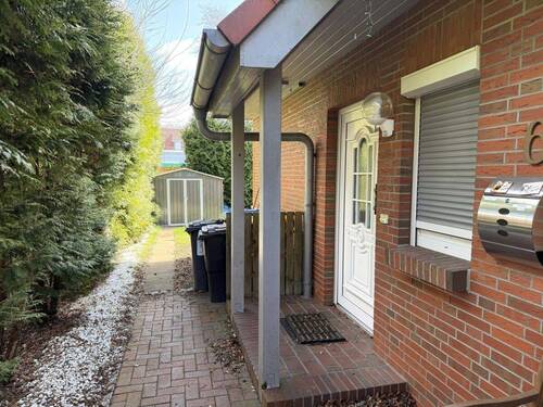 Hauseingang - 5 Zimmer Einfamilienhaus zum Kaufen in Ratzeburg