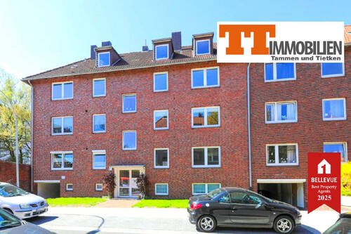 Außenansicht - TT bietet an: 3-Zimmer-Wohnung mit Garage und Keller in Heppens!