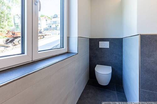 WC im Badezimmer 1 - 