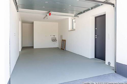 Garage mit Seitentür - 