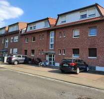 Hübsche 2-Zimmerwohnung mit Balkon und Stellplatz sucht nette Mieter*innen! - Köln Pesch