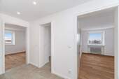 Flur - 3 Zimmer Etagenwohnung in Germering