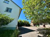 Hof - Ländliches Anwesen mit Wohnhaus, Scheune, Stallungen und Pferdekoppel