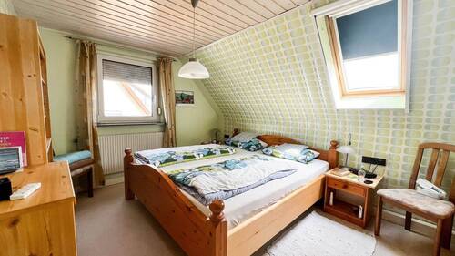 Schlafzimmmer - 5 Zimmer Einfamilienhaus in Satteldorf