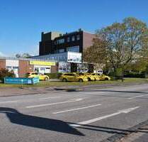 Neumünster zentral! Büroflächen mit Stellplätzen zu vermieten! OTTO STÖBEN!