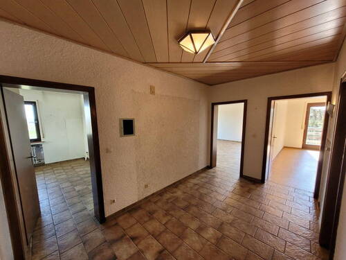 Bild 2 - 6 Zimmer Mehrfamilienhaus, Wohnhaus zum Kaufen in Weiler bei Bingen