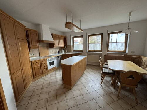 Küche - 8 Zimmer Einfamilienhaus in Grünsfeld