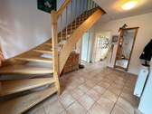 Flur/Treppe in das DG - 