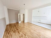 Wohnzimmer - 2 Zimmer Etagenwohnung zum Kaufen in Berlin