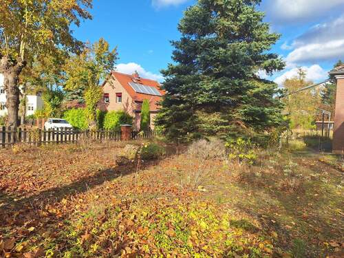 Auf dem Grundstück - 3 Zimmer Doppelhaushälfte zum Kaufen in Strausberg