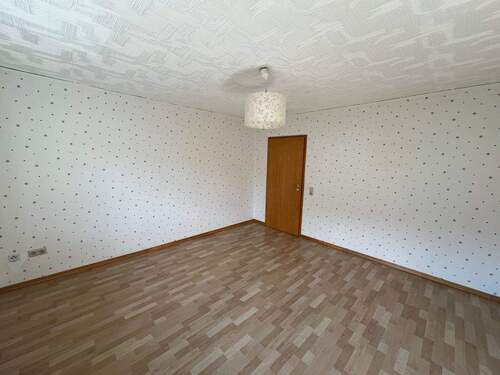 Zimmer 1 OG Wohnung - 