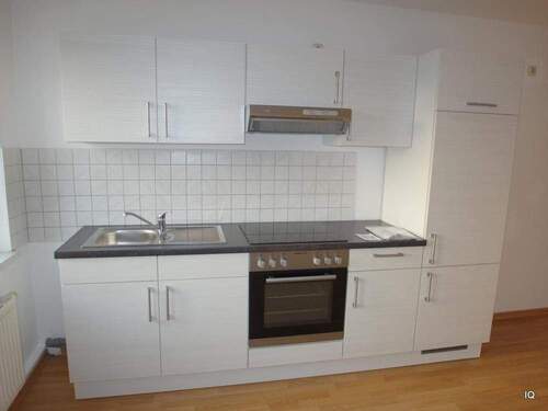 Einbauküche - 2 Zimmer Etagenwohnung zur Miete in Riesa