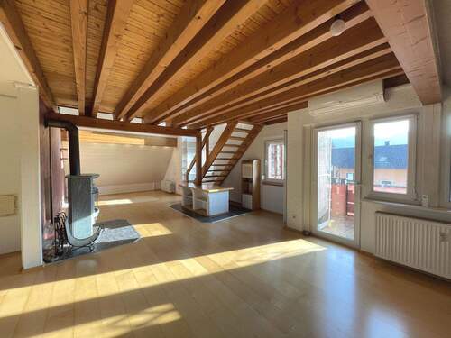 Offenes Wohn- und Esszimmer - 5 Zimmer Etagenwohnung in Berghaupten