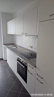 Neue Einbauküche - Neue Einbauküche in frisch renovierter und heller 3-Raum-Wohnung