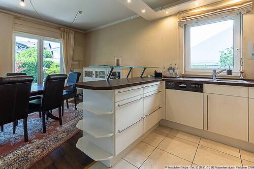 Küchentheke zum Essbereich - 