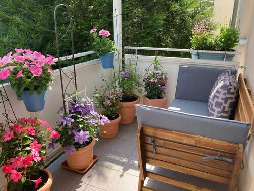 Balkon - Etagenwohnung mit 75,00 m² in Nürnberg zur Miete