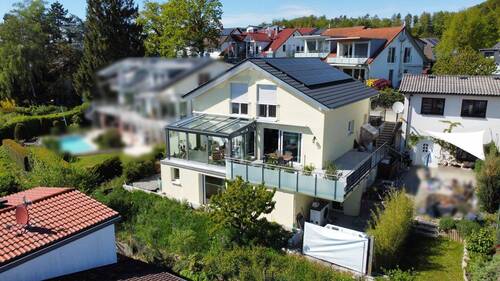 Hausansicht - 7 Zimmer Einfamilienhaus zum Kaufen in Daisendorf