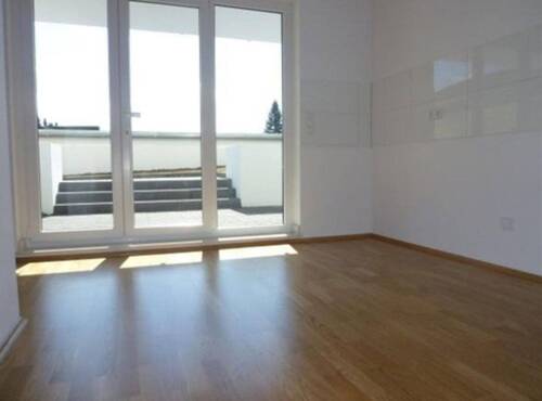 Küche ohne Küche vor Einzug - Etagenwohnung mit 94,20 m&sup2; in Bergisch Gladbach zum Kaufen