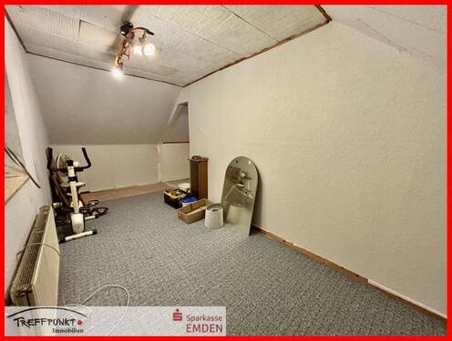 Zimmer im Dachgeschoss - 