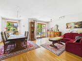 Helles, offenes Wohn-/ Esszimmer mit Gartenzugang - 4 Zimmer Doppelhaushälfte zum Kaufen in Ottobrunn