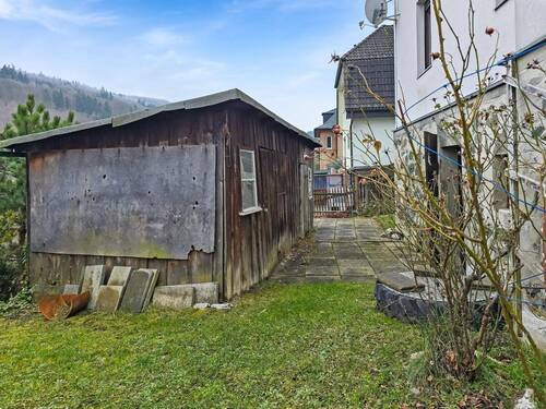 Schuppen hinter dem Haus - 