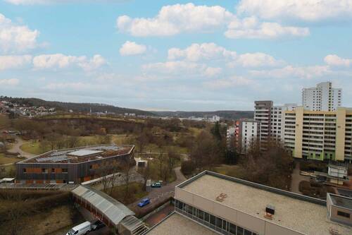 Aussicht_ - Zentral gelegen: 4-Zi.-ETW mit Garagenstellplatz in urbaner Lage von Leonberg