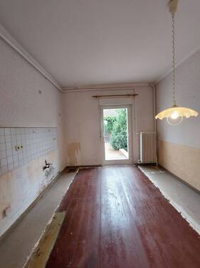 Küche mit Zugang zur Terrasse - 