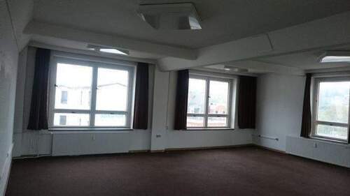 Raum 1 - 2 Zimmer Büro zur Miete in Auerbach