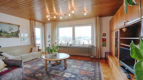 Wohnzimmer - 5 Zimmer Einfamilienhaus in Pliezhausen