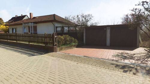 Frontansicht_rechts - 4 Zimmer Bungalow zum Kaufen in Evessen