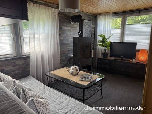 Wohnzimmer - 2 Zimmer Mehrfamilienhaus, Wohnhaus in Schwielochsee