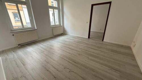 IMG_7151 - Neues Laminat - Uni-nah - Wohnzimmer mit Arbeitsecke