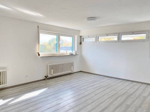 Zimmer - Gepflegte 1,5 - 2-Zimmer-Wohnung mit Aufzug und Tiefgarage