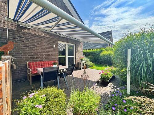 Terrasse mit Markise - 