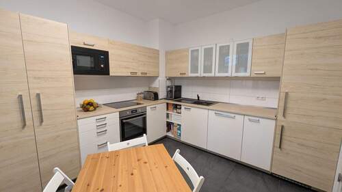 04a_Einbauküche Mieter.jpg - Etagenwohnung mit 90,80 m&sup2; in Markkleeberg zur Miete