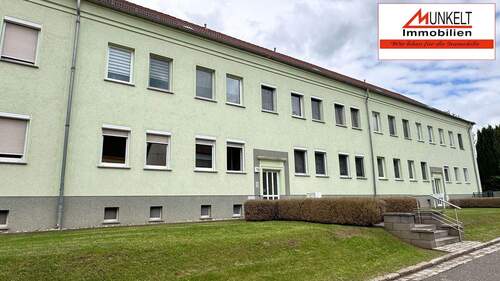 Wohnhaus - Renovierungsbedürftige Eigentumswohnung mit Entwicklungspotenzial